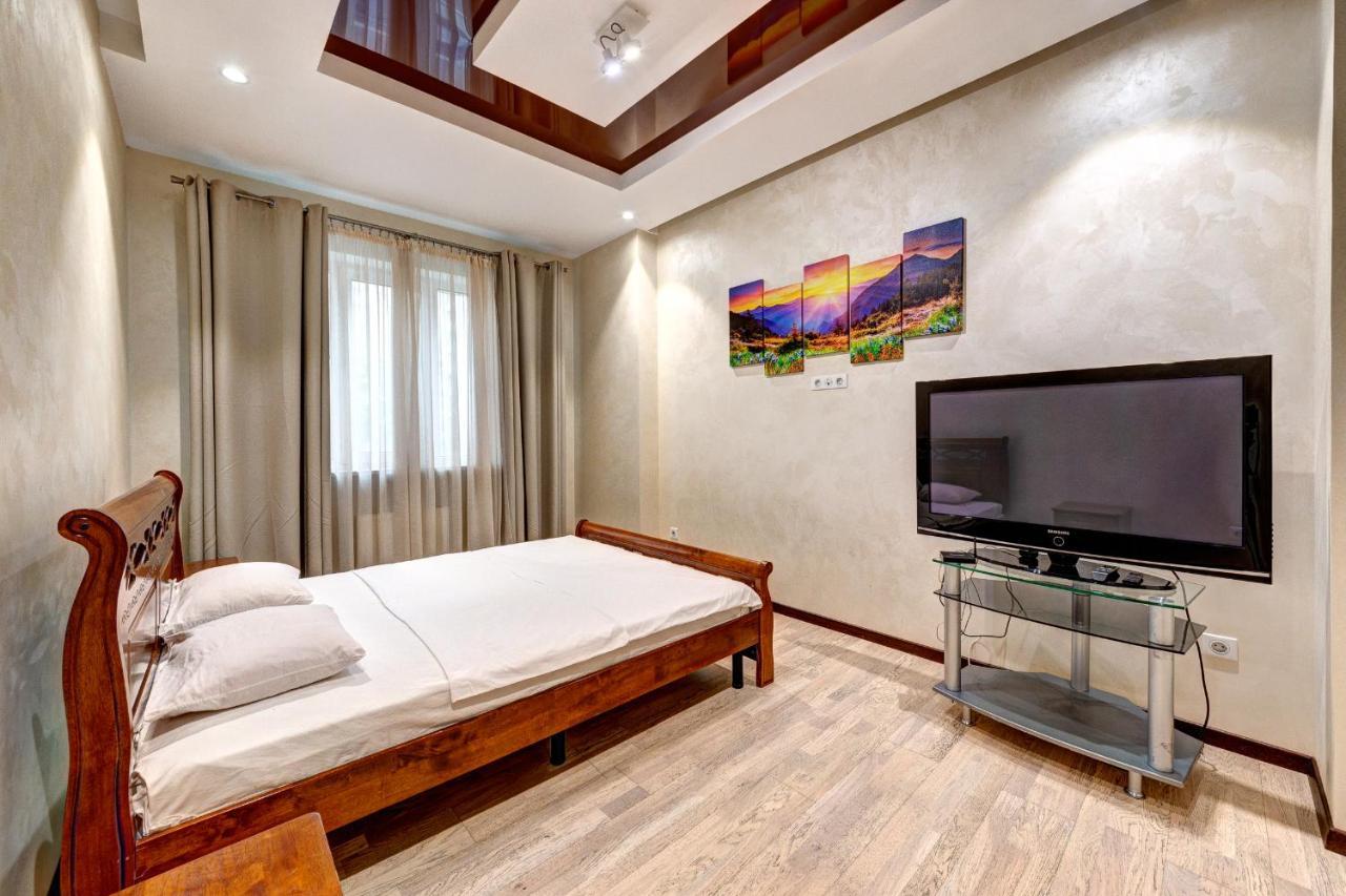 Apartments Near Kiev Botanical Garden Ym.Hryshka Exterior foto